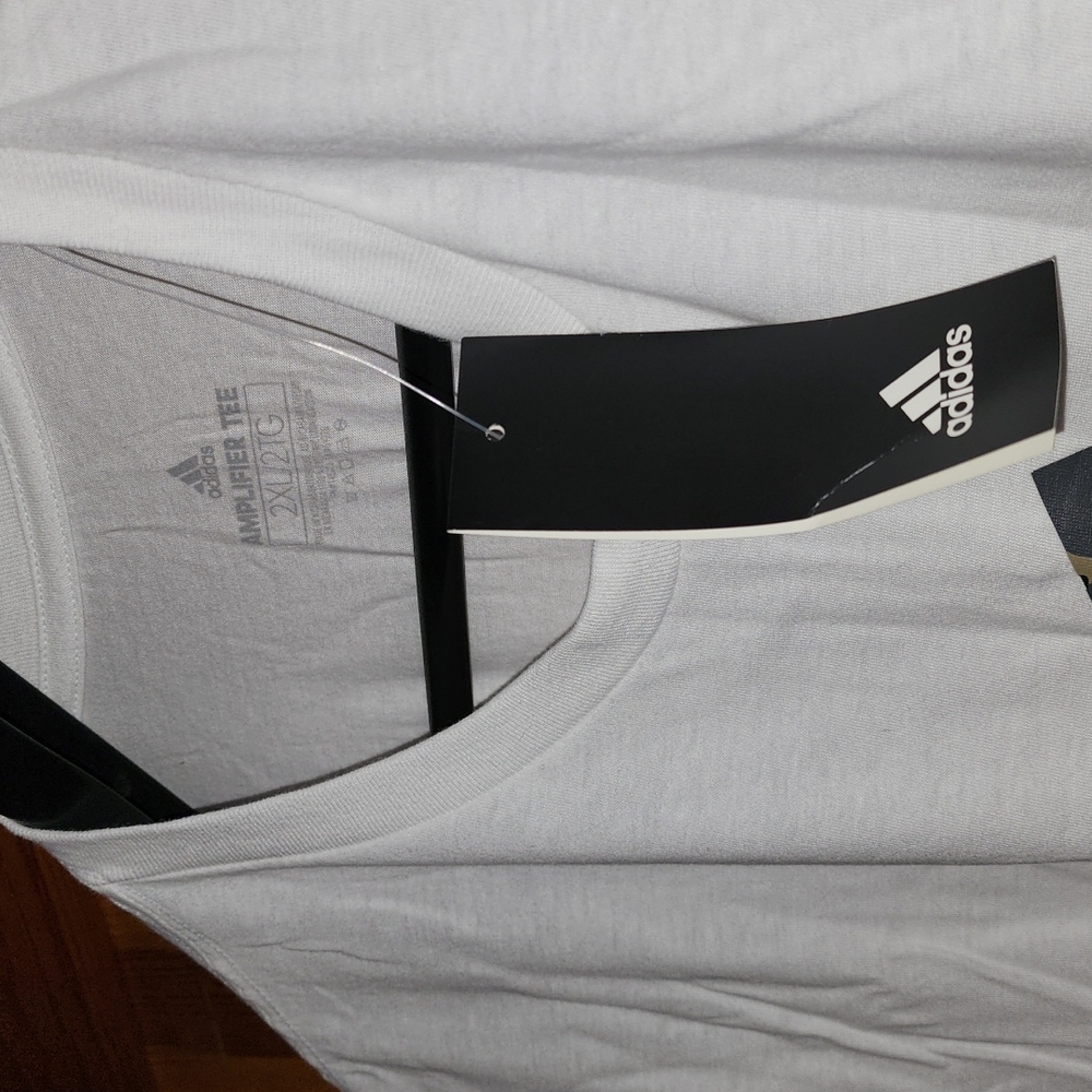 ADIDAS TEE SHIRT - Picture 3 of 5